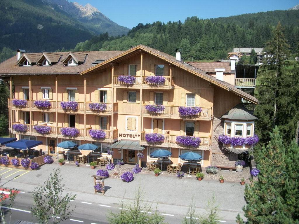 Hotel Vallechiara Moena Exterior photo