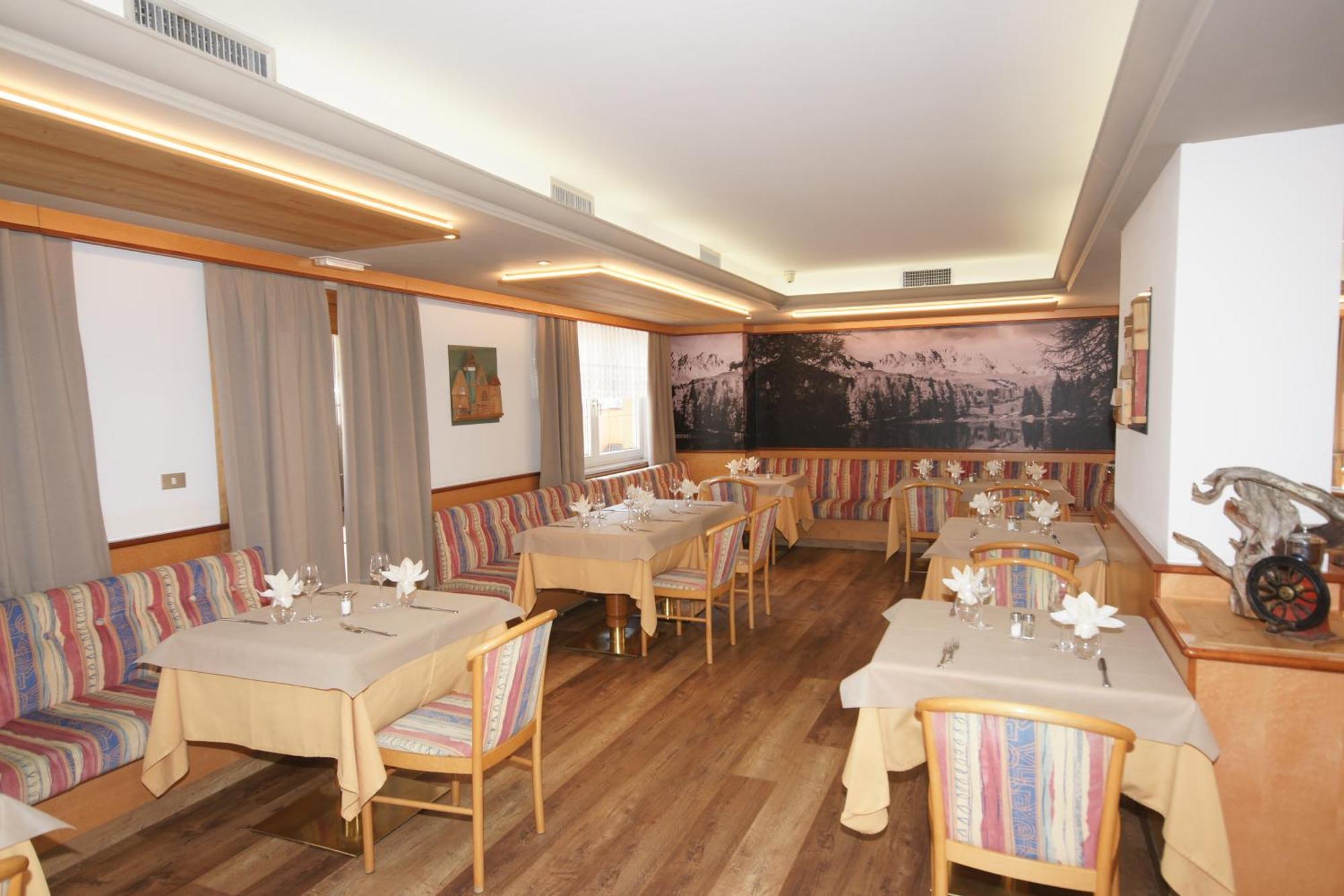Hotel Vallechiara Moena Exterior photo